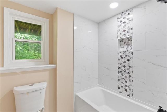 1060 Deer Chase Court, Stone Mountain, GA 30088