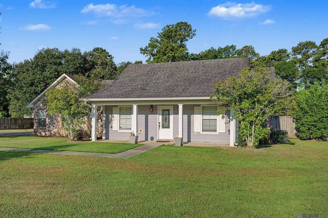 13120 Joycelynn Rd, Walker, LA 70785