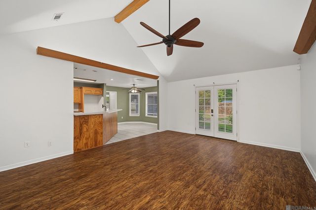 13120 Joycelynn Rd, Walker, LA 70785