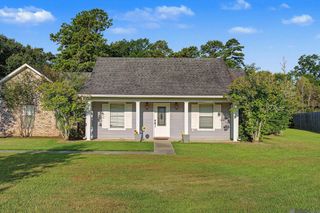 13120 Joycelynn Rd, Walker, LA 70785