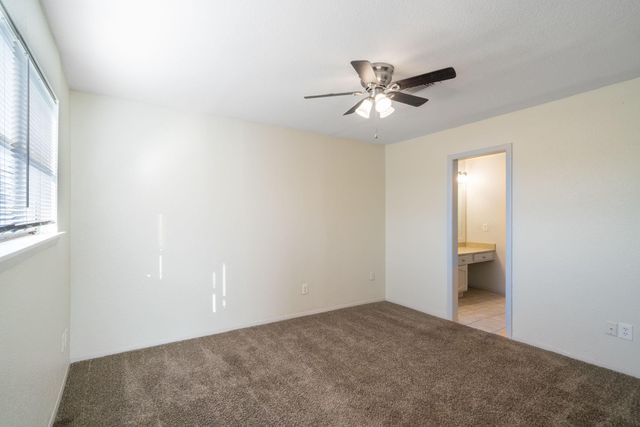 7847 Green Lawn Drive 7847, Houston, TX 77088