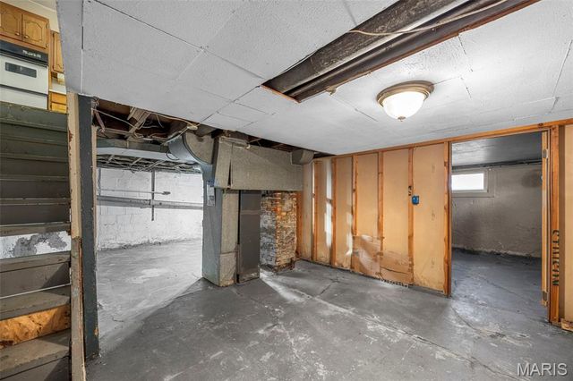 2340 Burns Avenue, Overland, MO 63114