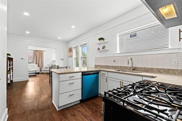 5059 Buckingham Avenue, Detroit, MI 48224