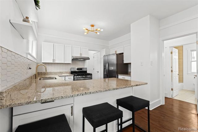 5059 Buckingham Avenue, Detroit, MI 48224