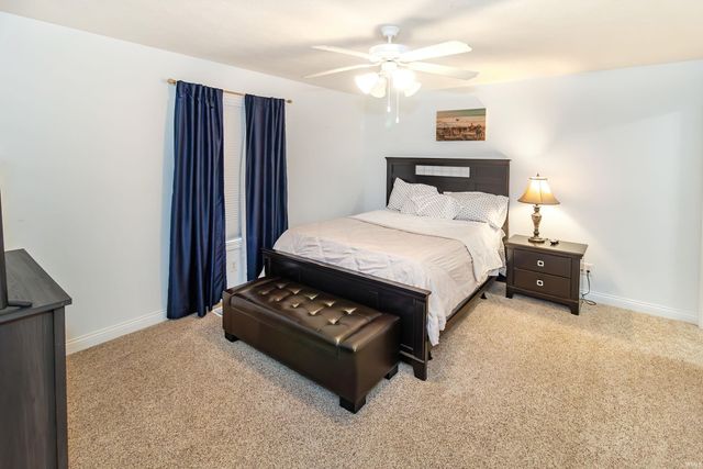 10657 Fall Creek Drive, Newburgh, IN 47630