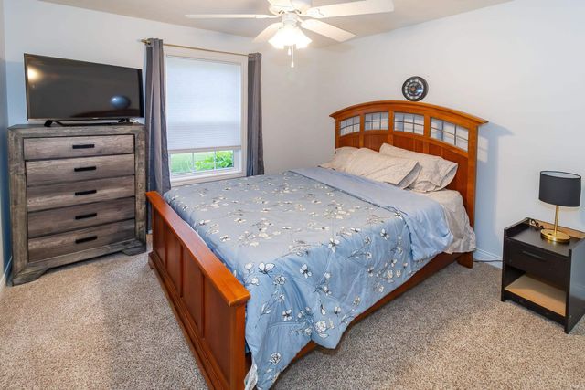 10657 Fall Creek Drive, Newburgh, IN 47630