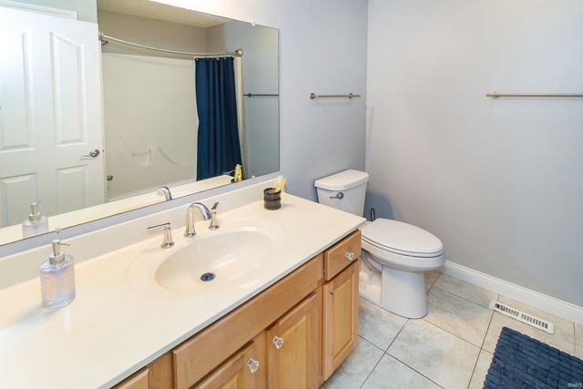 10657 Fall Creek Drive, Newburgh, IN 47630