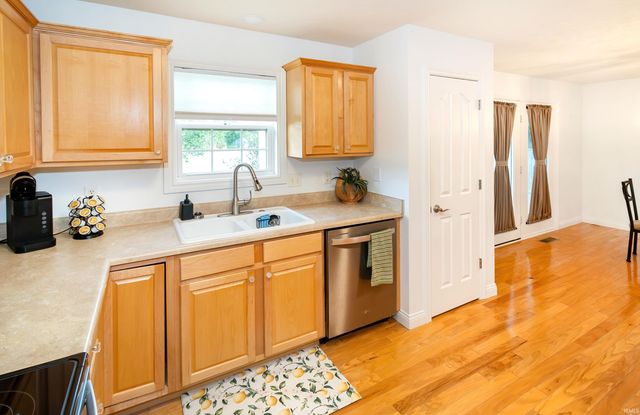 10657 Fall Creek Drive, Newburgh, IN 47630