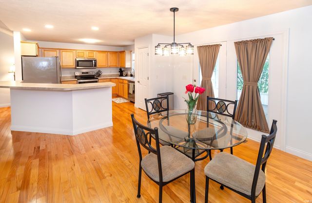 10657 Fall Creek Drive, Newburgh, IN 47630