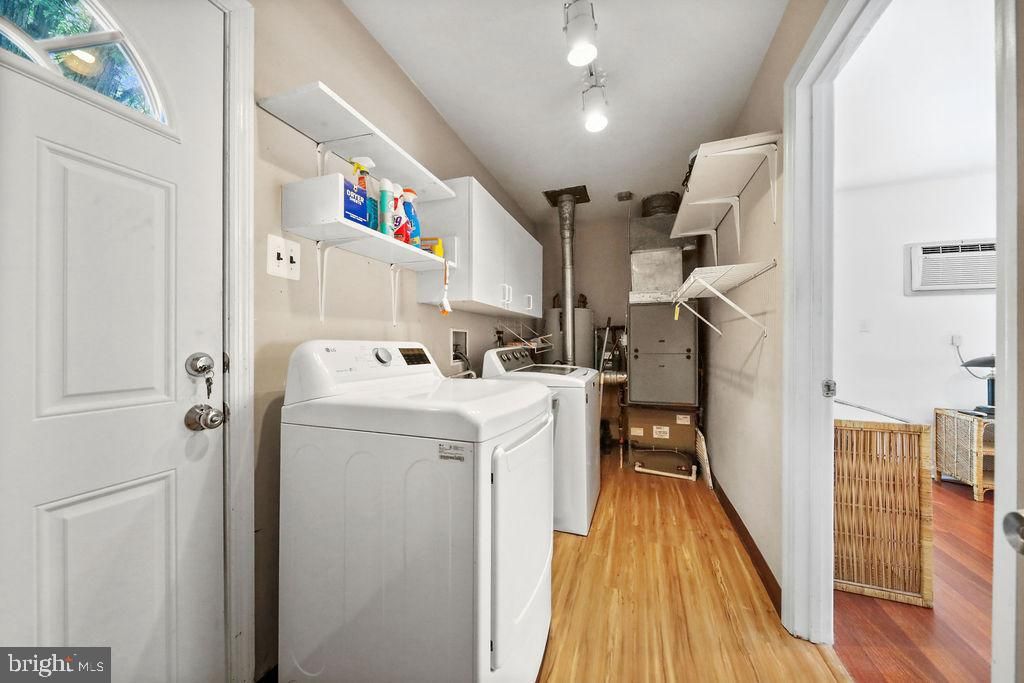 327 MONROE AVE, Cherry Hill, NJ 08002