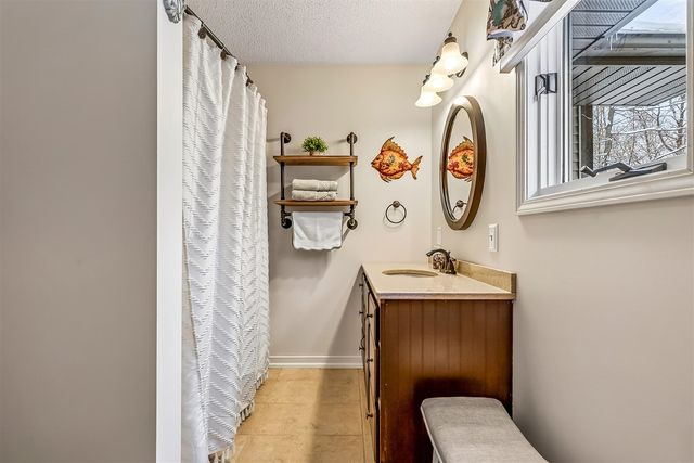 4895 W Birch Lane, Pentwater, MI 49449