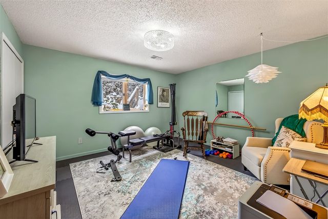 4895 W Birch Lane, Pentwater, MI 49449