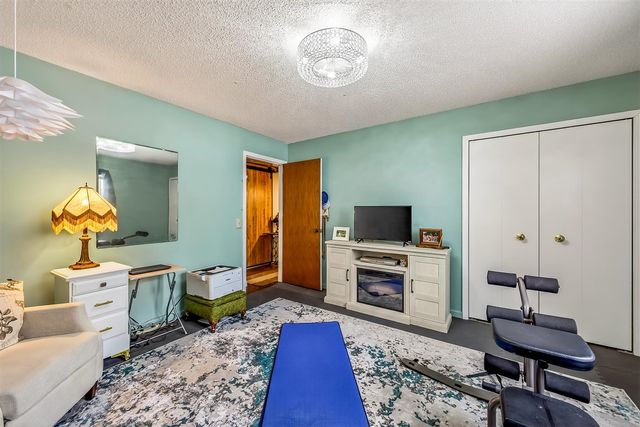 4895 W Birch Lane, Pentwater, MI 49449