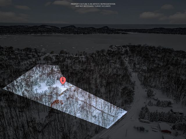 4895 W Birch Lane, Pentwater, MI 49449