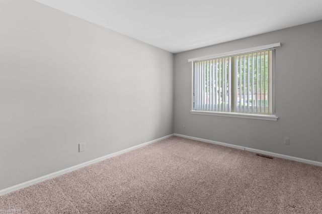 18600 Valleybrook Lane, Clinton Township, MI 48038