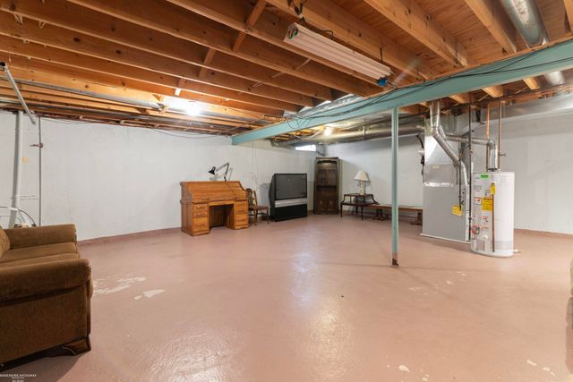18600 Valleybrook Lane, Clinton Township, MI 48038