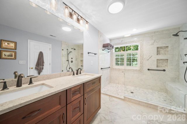 10731 Persimmon Creek Drive, Mint Hill, NC 28227