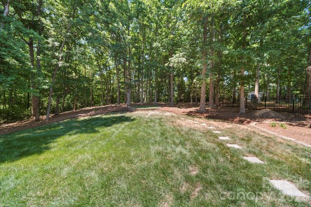 10731 Persimmon Creek Drive, Mint Hill, NC 28227