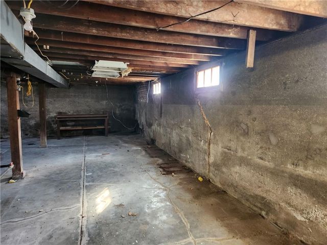 208 Main Street, Osawatomie, KS 66064