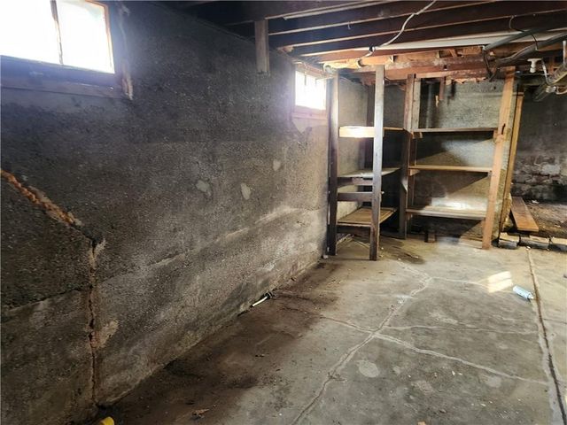 208 Main Street, Osawatomie, KS 66064