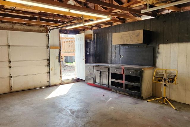 208 Main Street, Osawatomie, KS 66064
