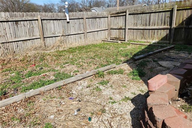 208 Main Street, Osawatomie, KS 66064