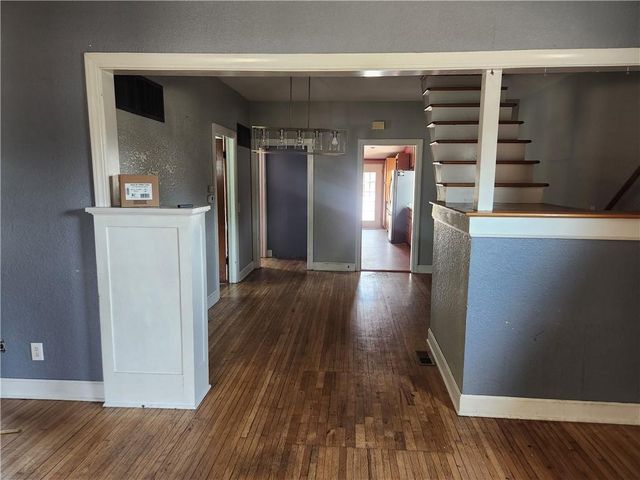 208 Main Street, Osawatomie, KS 66064