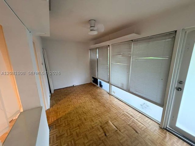 557 High Point Dr B, Delray Beach, FL 33445