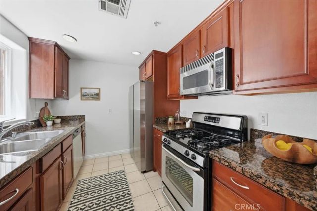 5719 Camellia 105, North Hollywood, CA 91601