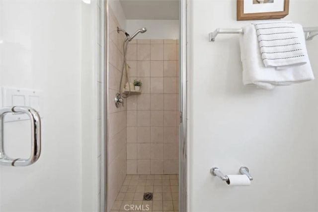 5719 Camellia 105, North Hollywood, CA 91601