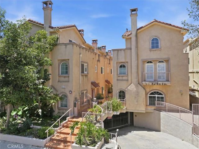 5719 Camellia 105, North Hollywood, CA 91601