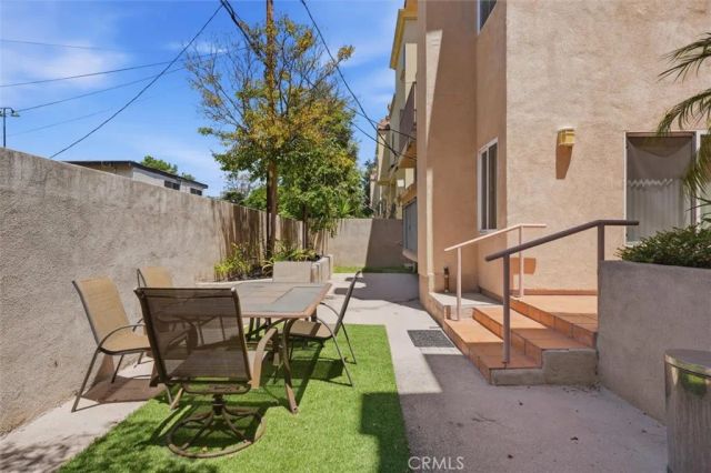 5719 Camellia 105, North Hollywood, CA 91601