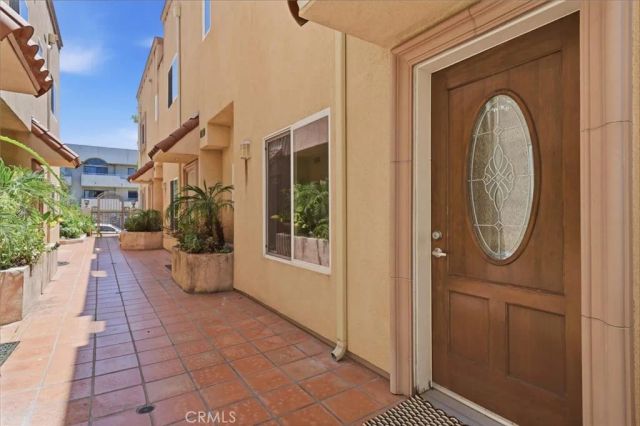 5719 Camellia 105, North Hollywood, CA 91601