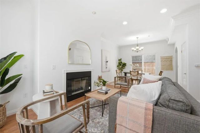 5719 Camellia 105, North Hollywood, CA 91601