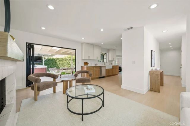 6901 Breeland, Huntington Beach, CA 92647