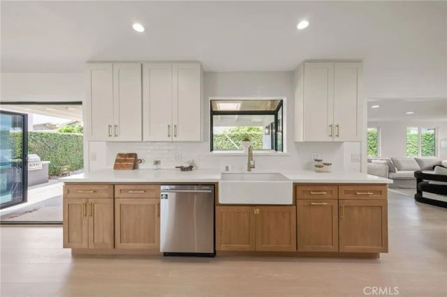 6901 Breeland, Huntington Beach, CA 92647