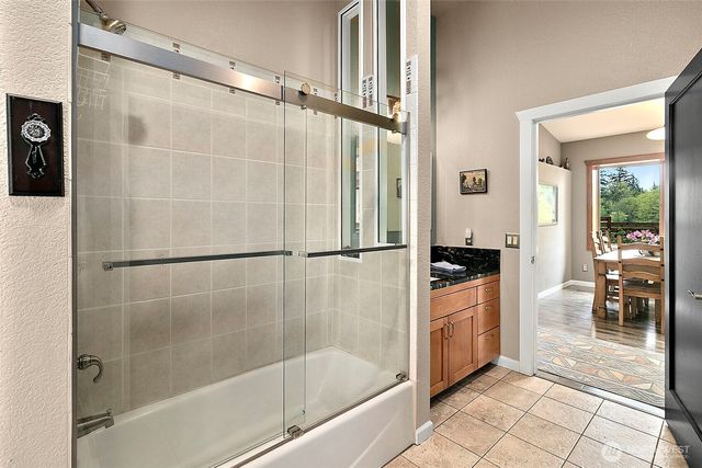 36602 224th Avenue SE, Enumclaw, WA 98022