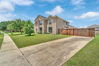 615 Lone Ridge Way, Murphy, TX 75094