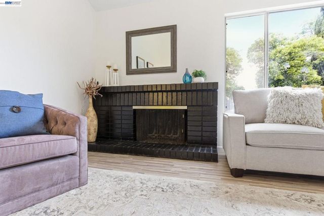 34042 Rowland Dr, Fremont, CA 94555