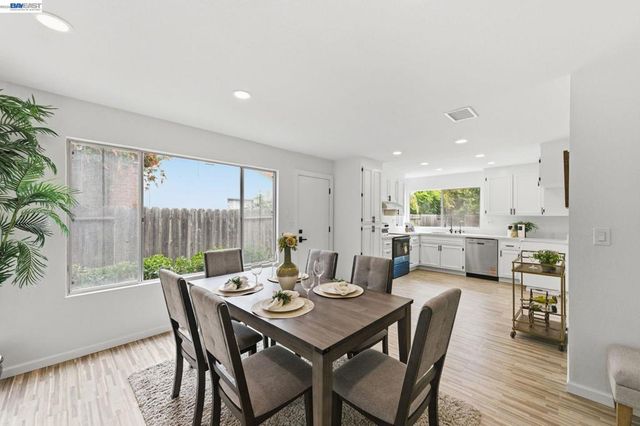 34042 Rowland Dr, Fremont, CA 94555