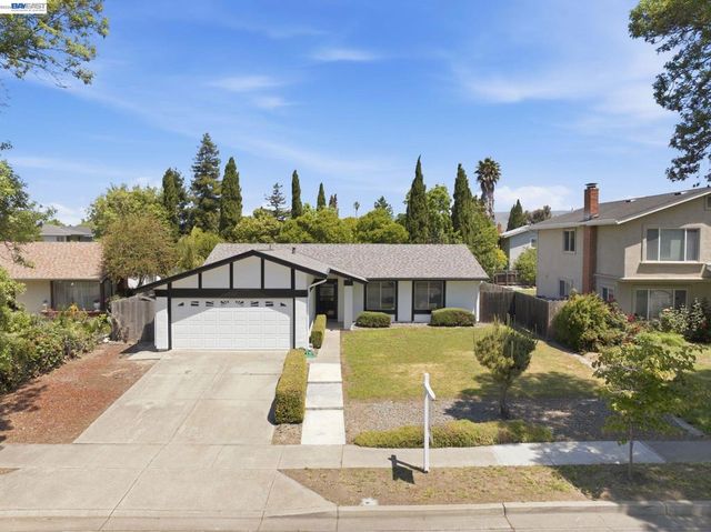 34042 Rowland Dr, Fremont, CA 94555