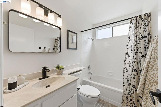 34042 Rowland Dr, Fremont, CA 94555