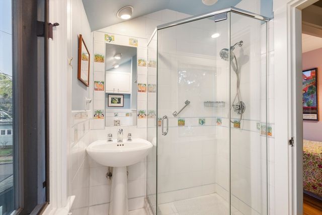 83 Prospect St, Newton, MA 02465