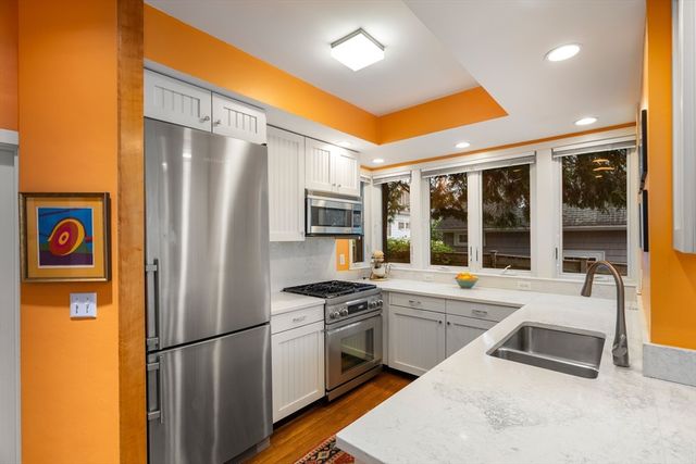 83 Prospect St, Newton, MA 02465