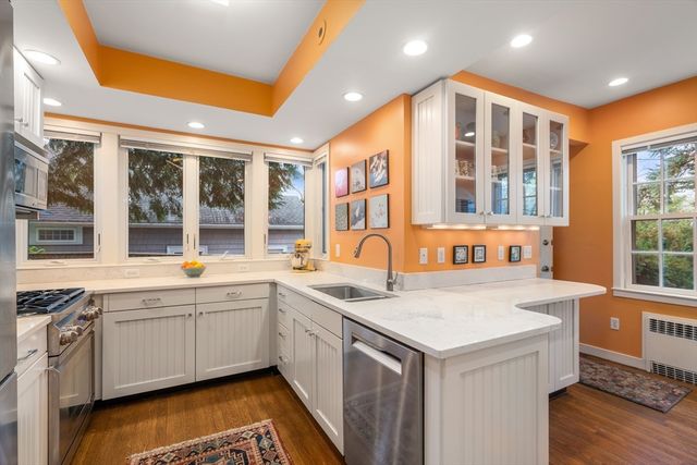 83 Prospect St, Newton, MA 02465