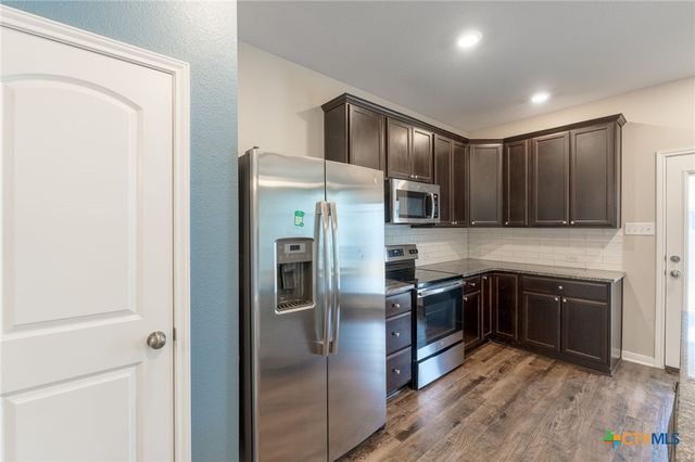 862 Ross Road, Copperas Cove, TX 76522