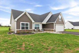 33 ANCIENT OAKS CT, Charles Town, WV 25414