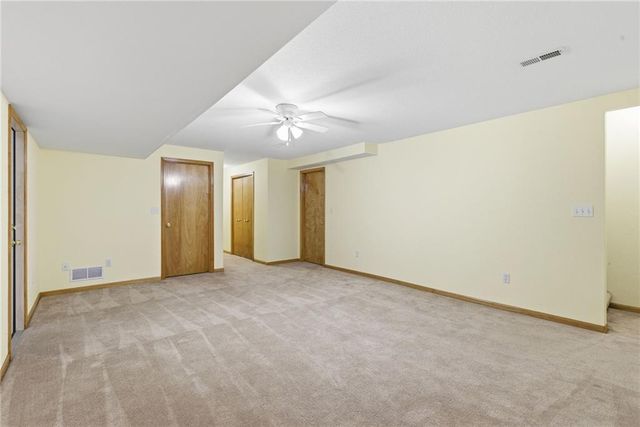 1511 Pebblecreek Drive, Warrensburg, MO 64093