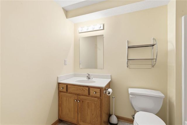 1511 Pebblecreek Drive, Warrensburg, MO 64093