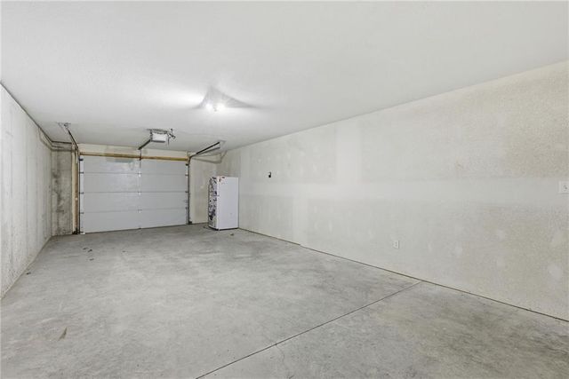 1511 Pebblecreek Drive, Warrensburg, MO 64093